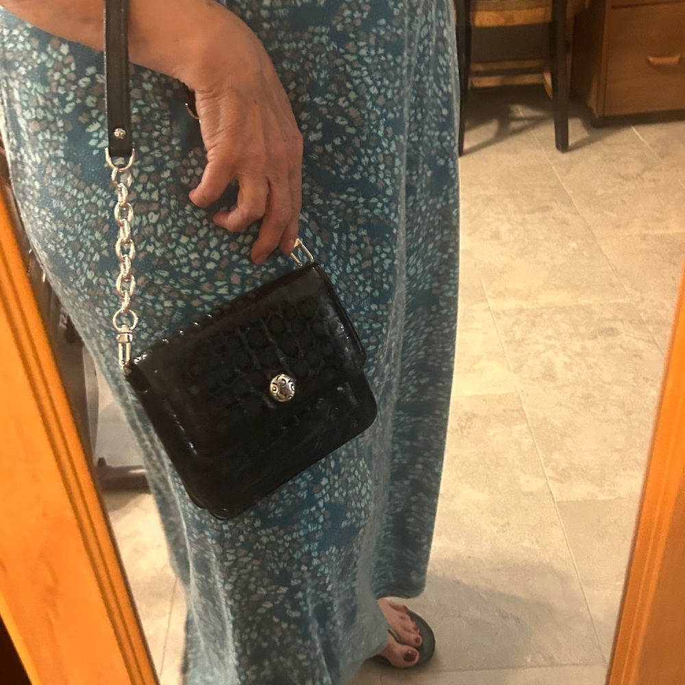 Brighton Chic Black Crocodile Pattern Wristlet Pu… - image 6